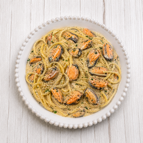 20- Creamy Garlic Mussels Spaghetti Pasta 