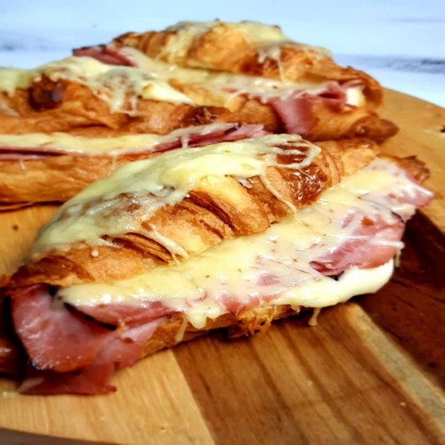 Crispy Bacon & Cheese Toastie 